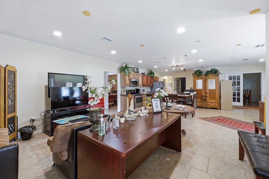 More Photos Of 3526 Ellis Ln, Mims Freestanding For Sale
