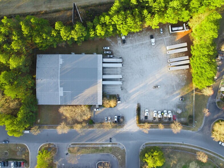 More Photos Of 705 Beacon Lake Dr, Raleigh Warehouse For Lease