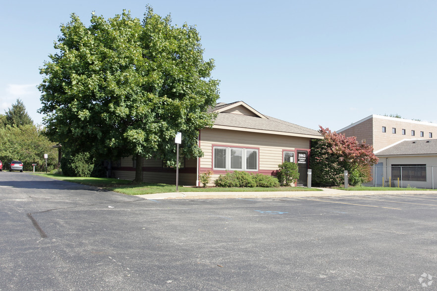 Primary Photo Of 3863 Lake Michigan Dr NW, Grand Rapids Medical For Sale