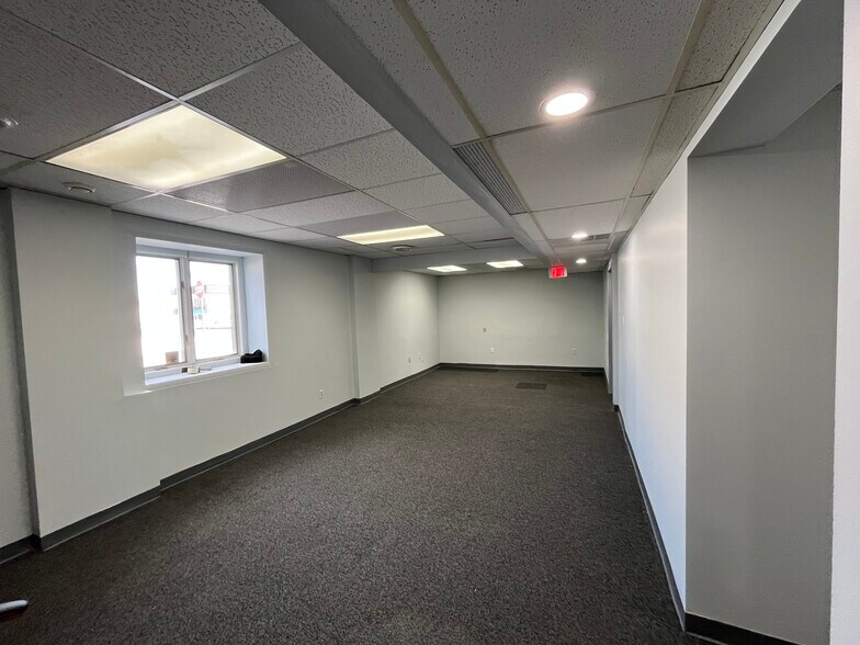More Photos Of 29111 Harper Ave, Saint Clair Shores Office For Lease