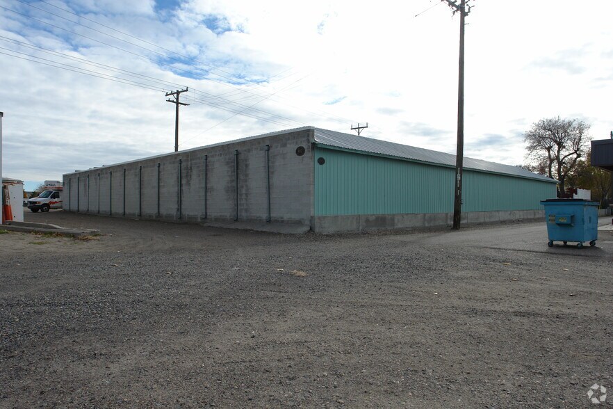 More Photos Of 482 SE 1st Ave, Ontario Self Storage For Sale