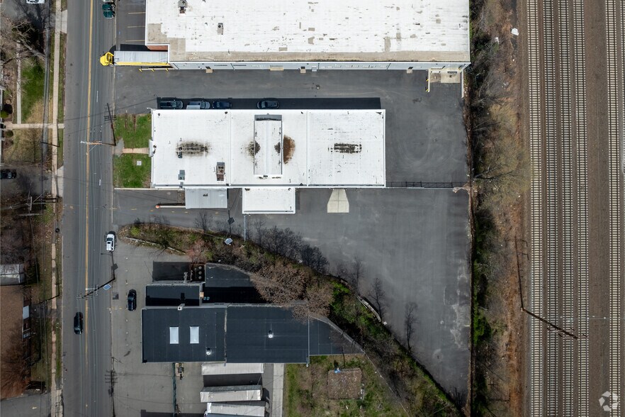 More Photos Of 1153 W Elizabeth Ave, Linden Warehouse For Lease