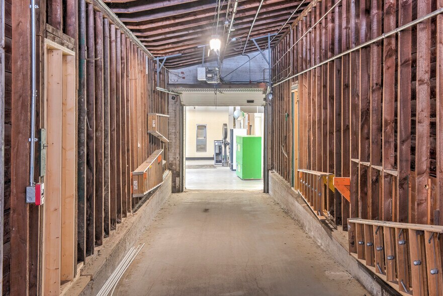 More Photos Of 96 Congress St, Keene Refrigeration Cold Storage For Sale