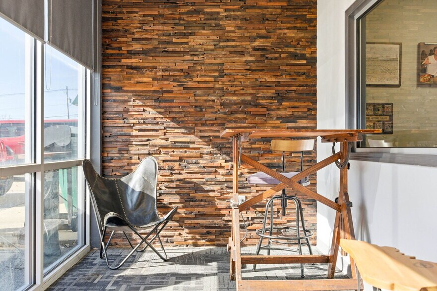 More Photos Of 13720 Aiken Rd, Louisville Warehouse For Sale