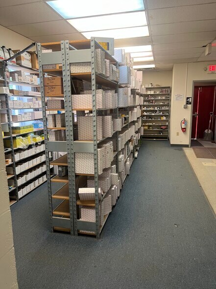 More Photos Of 1032-1034 Saw Mill Run Blvd W, Pittsburgh Light Manufacturing For Lease