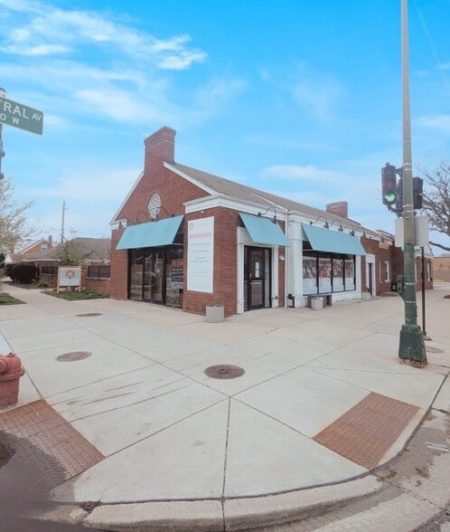 Primary Photo Of 4200 N Central Ave, Chicago Restaurant For Lease