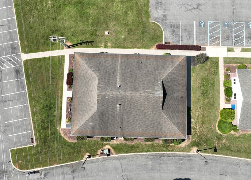 More Photos Of 800 Coventry Dr, Phillipsburg Office For Sale