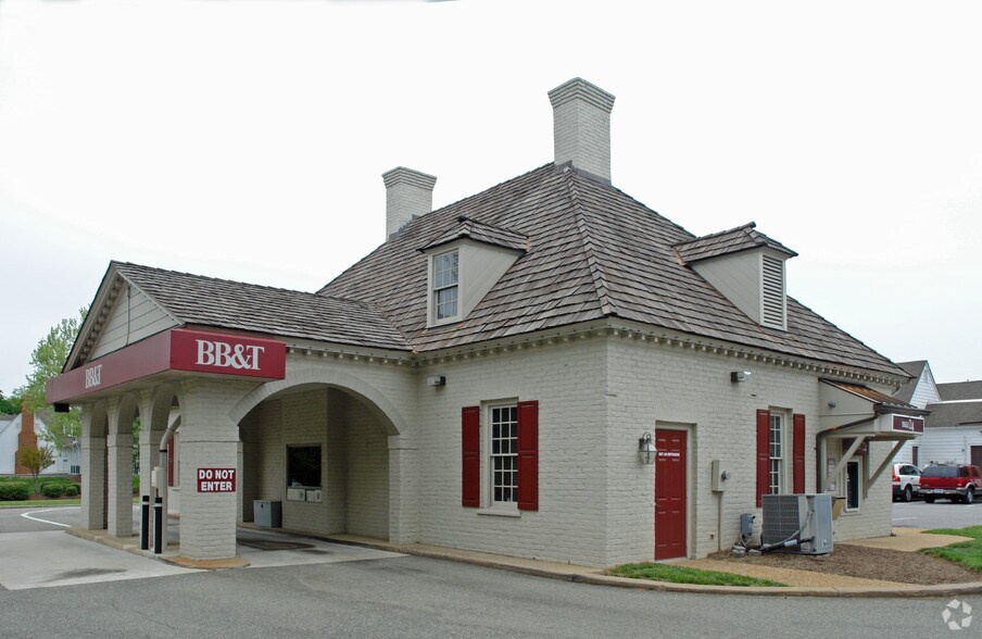 More Photos Of 1220 Sycamore Sq, Midlothian Unknown For Lease