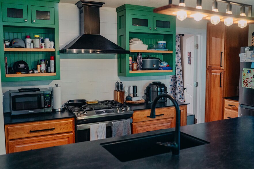 More Photos Of 32639 295th Ave, Holcombe Flex For Sale