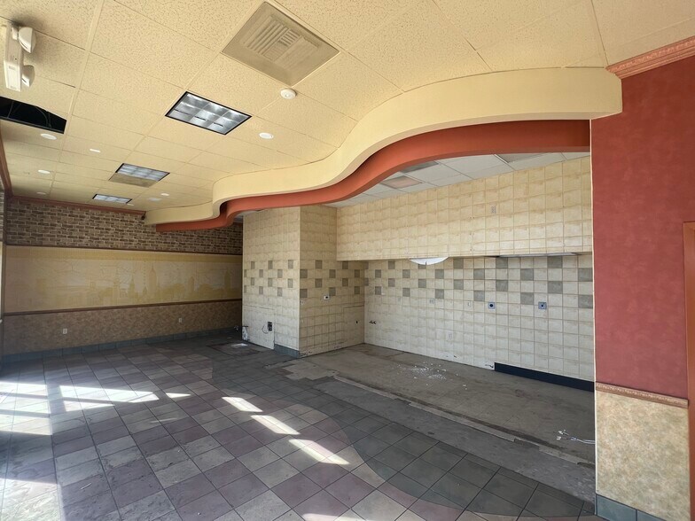 More Photos Of 822 Kansas Ave, Modesto Freestanding For Lease