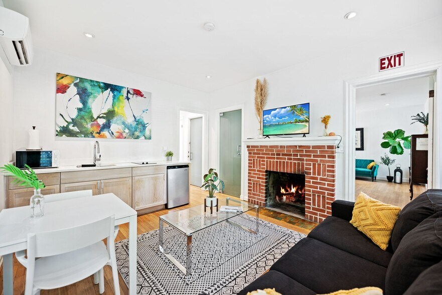 More Photos Of 36 Phoenetia Ave, Coral Gables Apartments For Sale