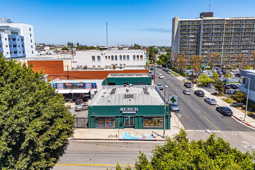 More Photos Of 402 W 5th St, San Pedro General Retail For Sale