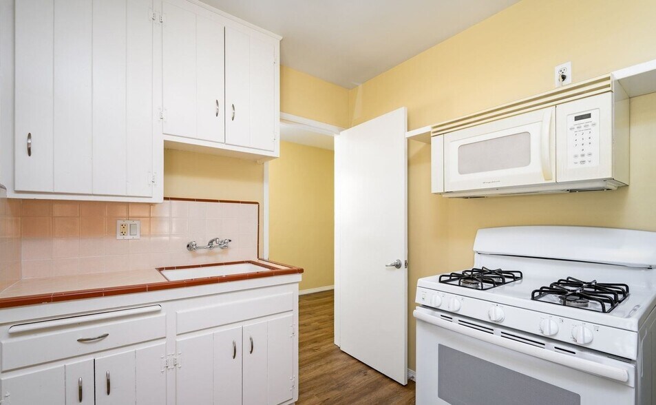 More Photos Of 5752-5758 Riley St, San Diego Apartments For Sale