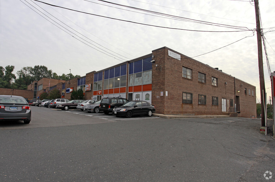 Primary Photo Of 6500-6527 Chillum Pl NW, Washington Warehouse For Lease