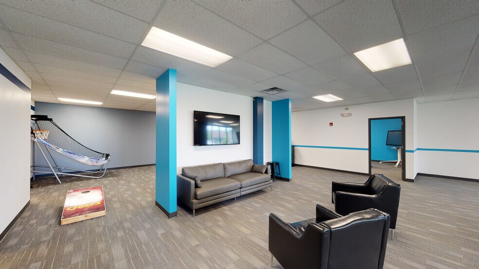 More Photos Of 13420-13430 W 98th St, Lenexa Office For Lease