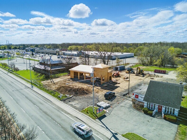 More Photos Of 3081 Ridge Rd W, Rochester Auto Repair For Sale