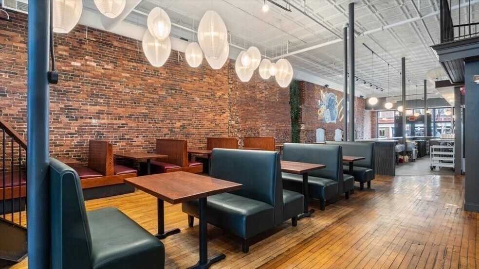 More Photos Of 35 Main St, Amesbury Storefront Retail Office For Sale