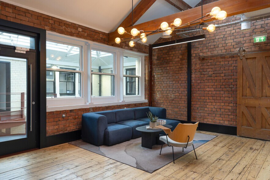 More Photos Of 57 Hilton St, Manchester Office For Lease