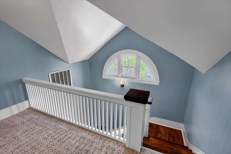 More Photos Of 511 S Travis St, Sherman Office For Sale