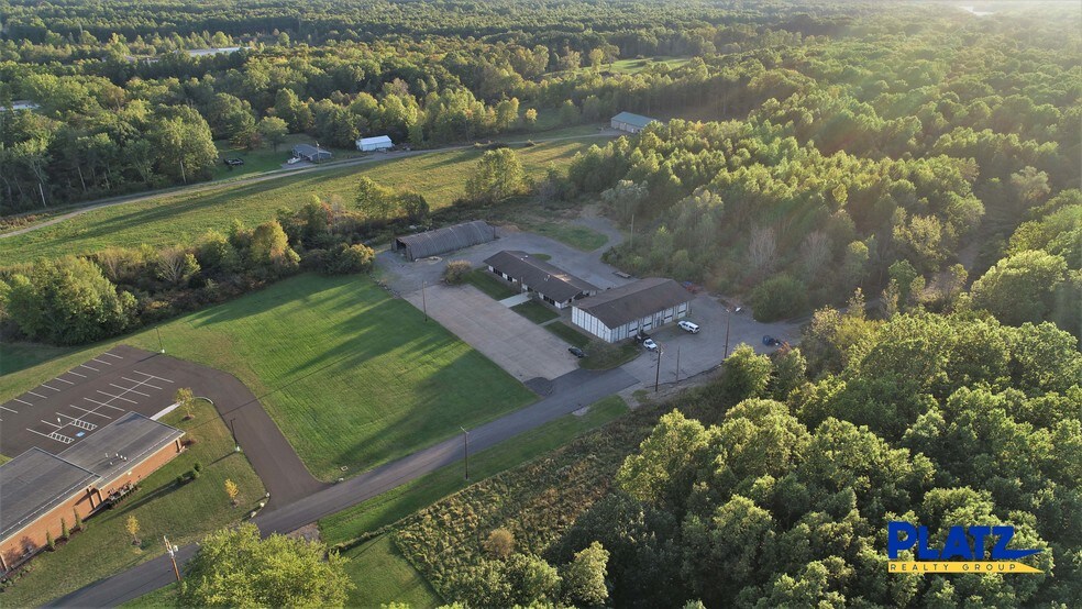 More Photos Of 1372 Youngstown Kingsville Rd SE, Vienna Office For Lease