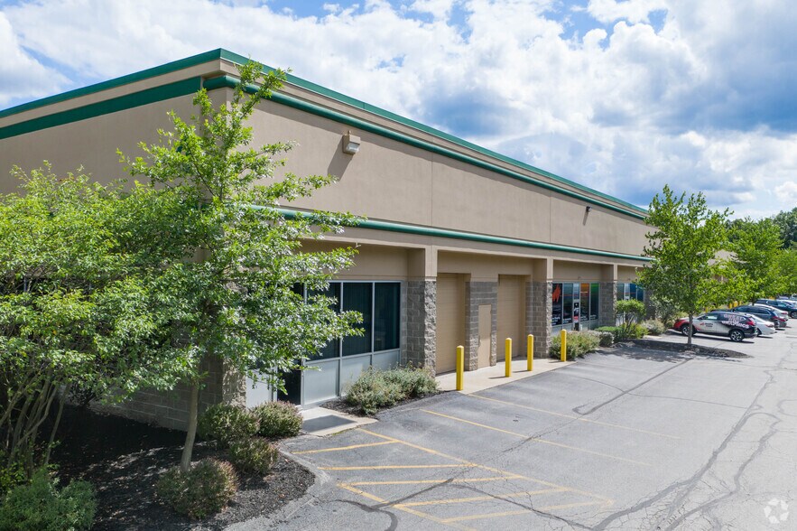 More Photos Of 400-415 Commerce Park Dr, Cranberry Light Manufacturing For Lease