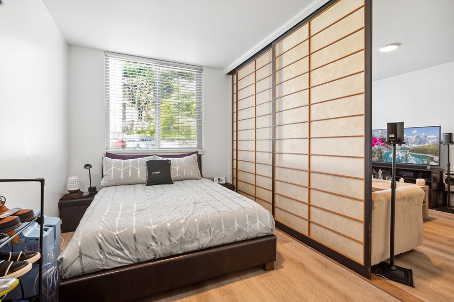 More Photos Of 800 Queen Anne Ave N, Seattle Apartments For Sale