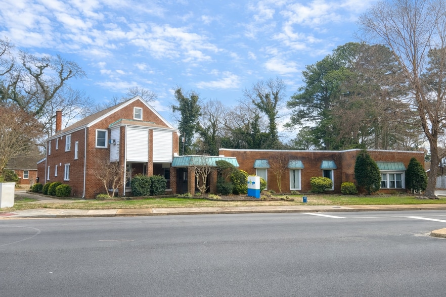 Primary Photo Of 1801-1809 Airline Blvd, Portsmouth Office For Sale
