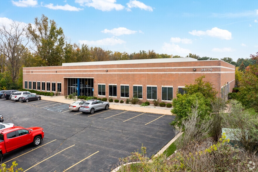 More Photos Of 29770 Hudson Dr, Novi Research And Development For Sale