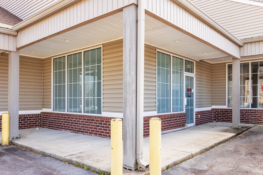 More Photos Of 202-212 Hudson Trce, Augusta Medical For Lease