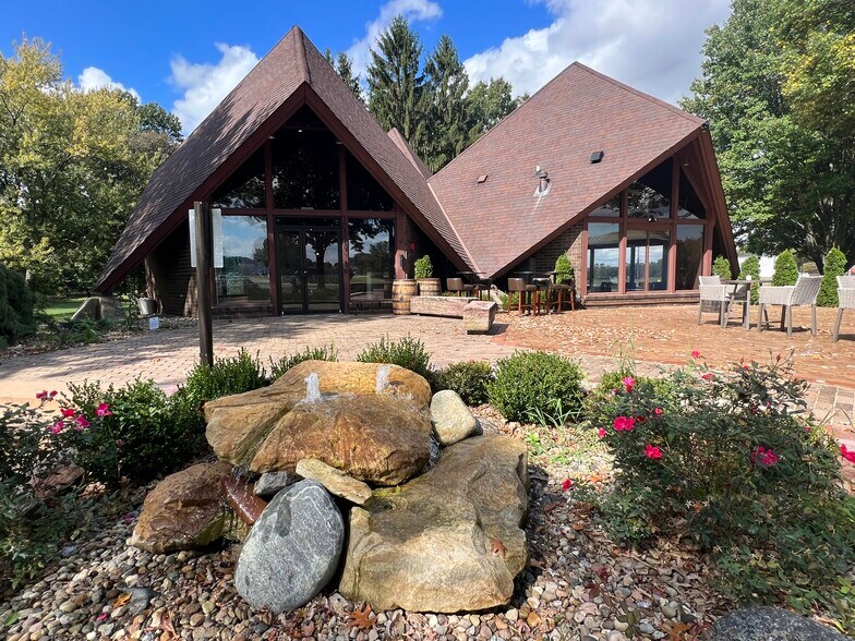 More Photos Of 10804 Wilkshire Blvd, Bolivar Office For Sale