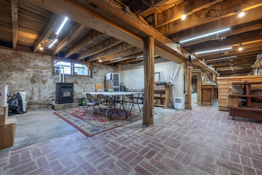 More Photos Of 8724 US Highway 68 N, West Liberty General Retail For Sale