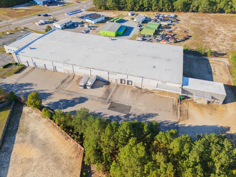 More Photos Of 3641 Legion Rd, Hope Mills Warehouse For Lease