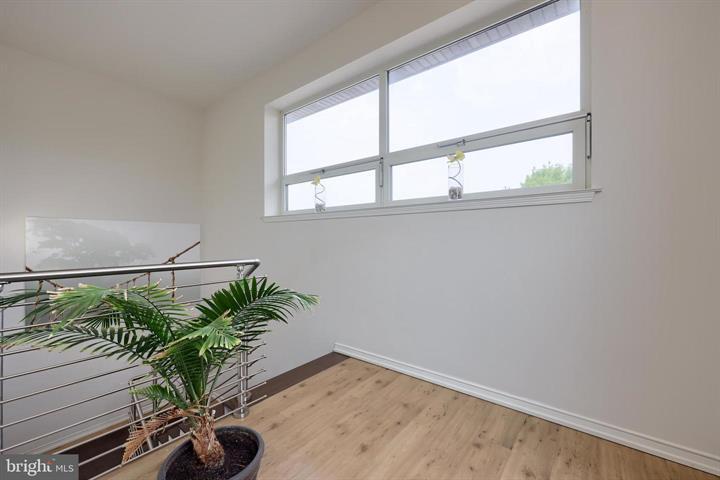 More Photos Of 206 W Kendig Rd, Willow Street Warehouse For Sale