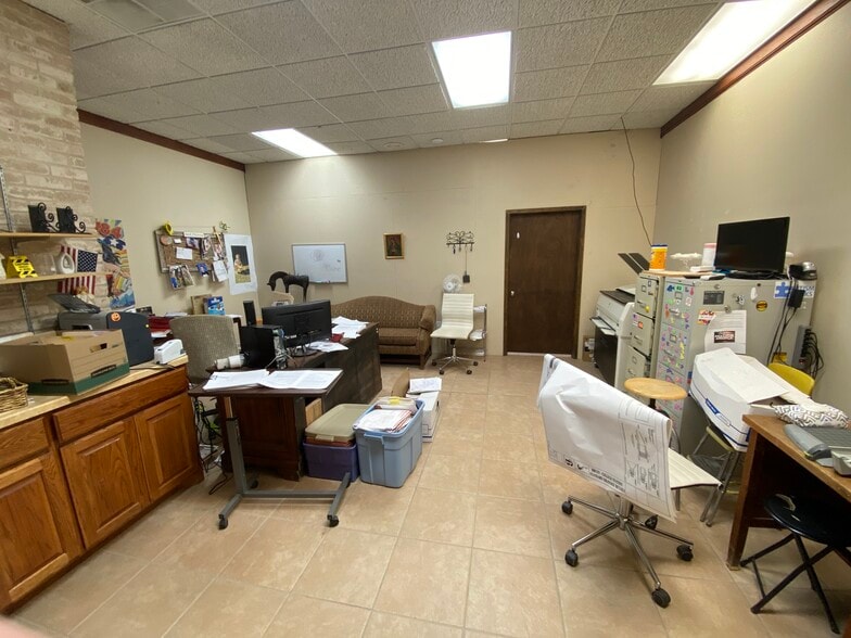 More Photos Of 6988 Raymond Stotzer, College Station Industrial For Sale