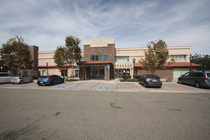 More Photos Of 19034-19042 Soledad Canyon Rd, Santa Clarita Medical For Lease