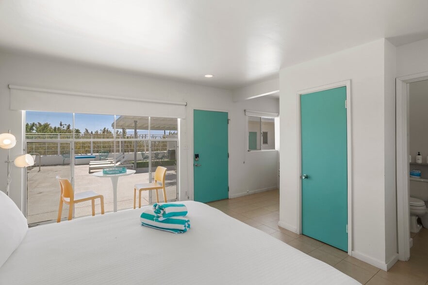 More Photos Of 12689 Eliseo Rd, Desert Hot Springs Hotel For Sale