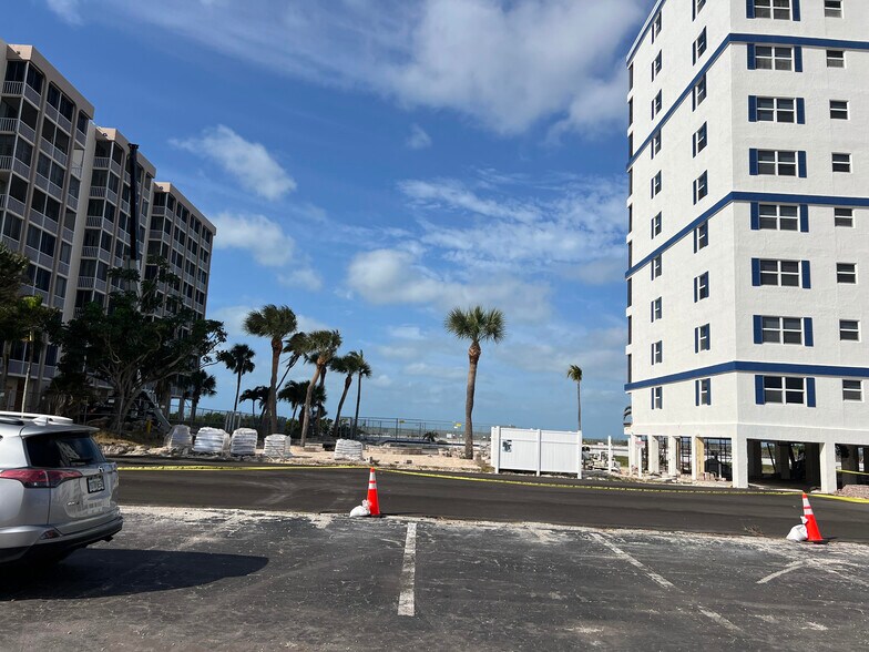 More Photos Of 7128 Estero Blvd, Fort Myers Medical For Sale