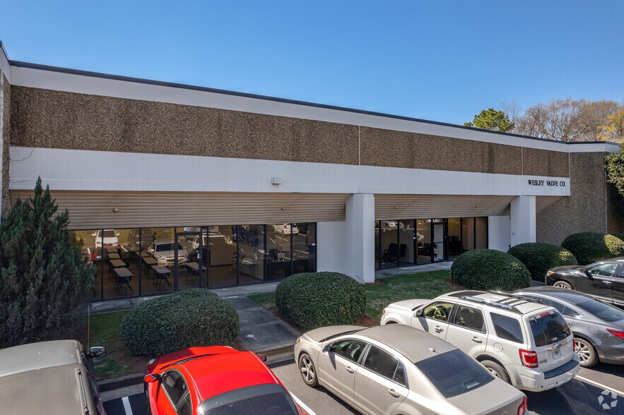 More Photos Of 4938 S Atlanta Rd SE, Atlanta Warehouse For Lease
