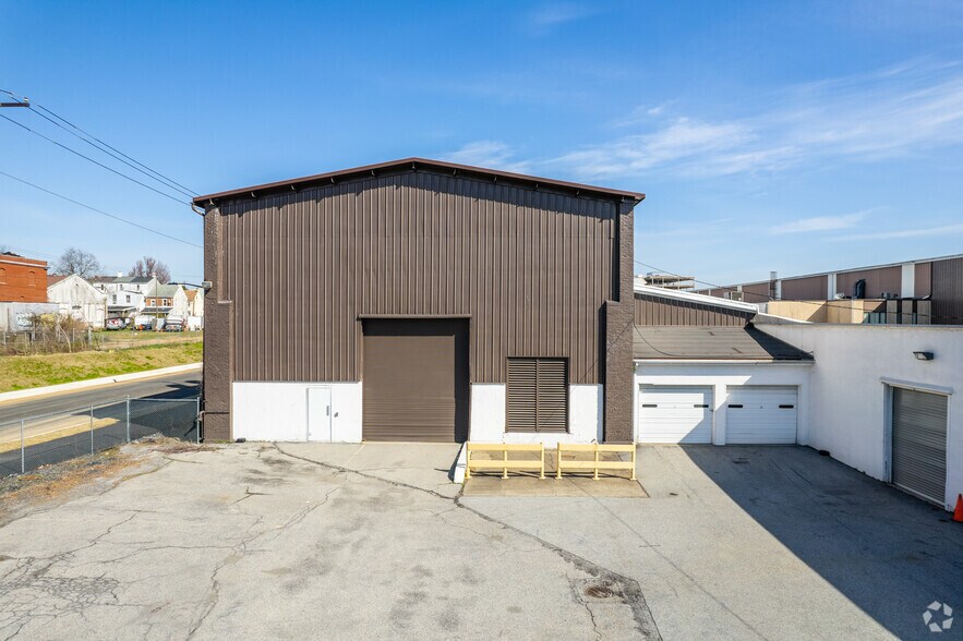 More Photos Of 1 Pump Pl, Allentown Warehouse For Lease