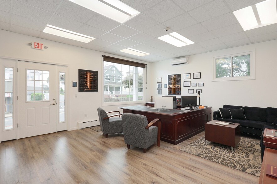 More Photos Of 215 Washington Rd, Sayreville Storefront Retail Residential For Lease