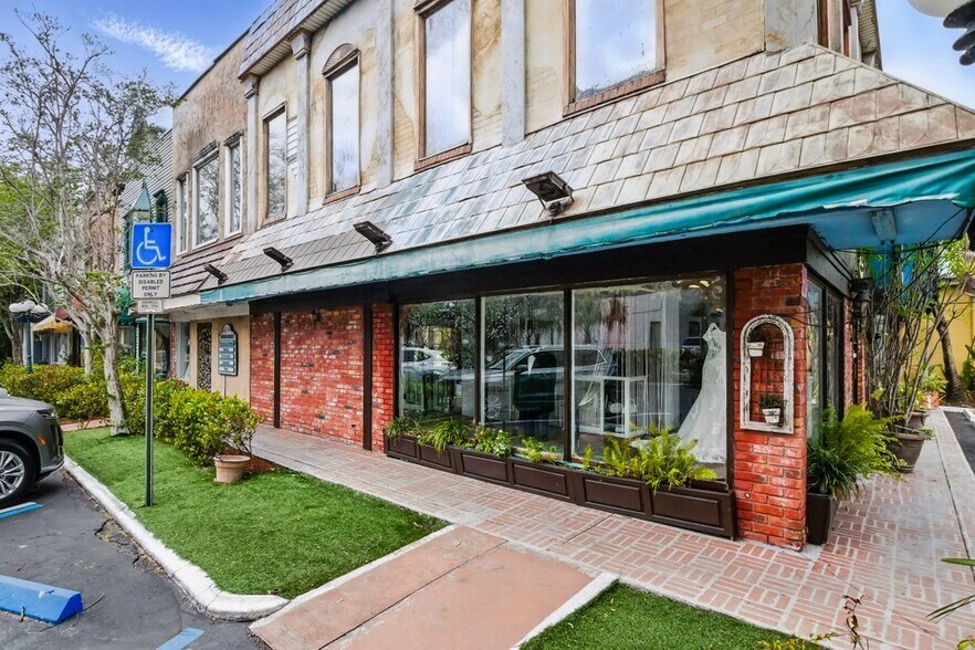 More Photos Of 4066 Broward Blvd, Fort Lauderdale Storefront Retail Office For Sale