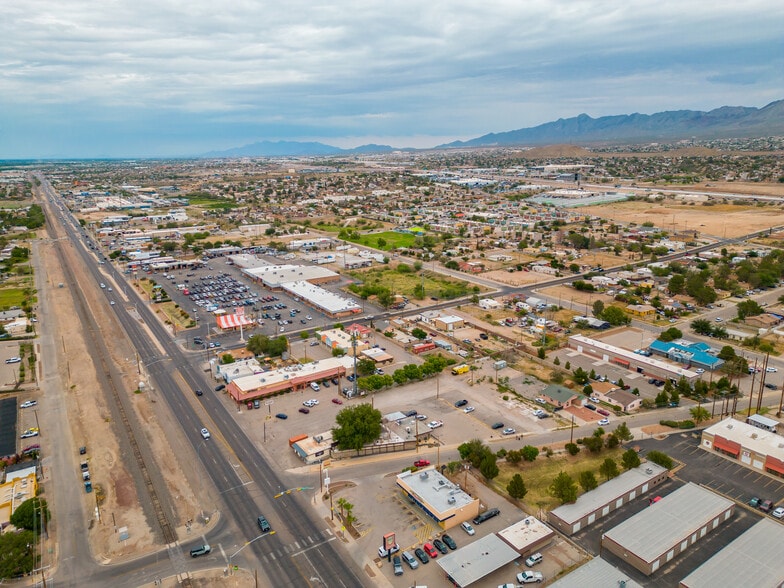 More Photos Of 5200 Doniphan Dr, El Paso Bar For Sale