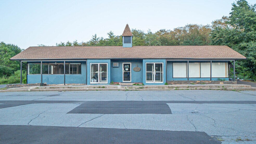 More Photos Of 906 Rt-28, Kingston Restaurant For Sale
