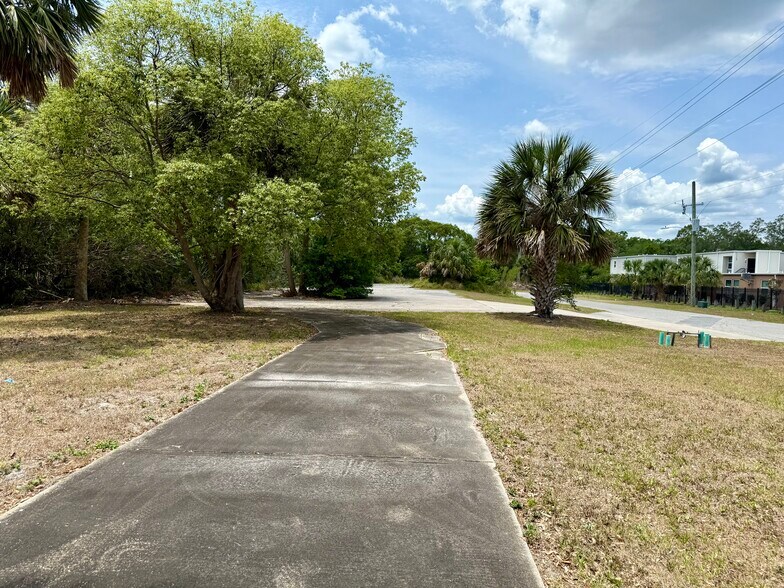 More Photos Of 1601 W 6th St, Sanford Land For Sale