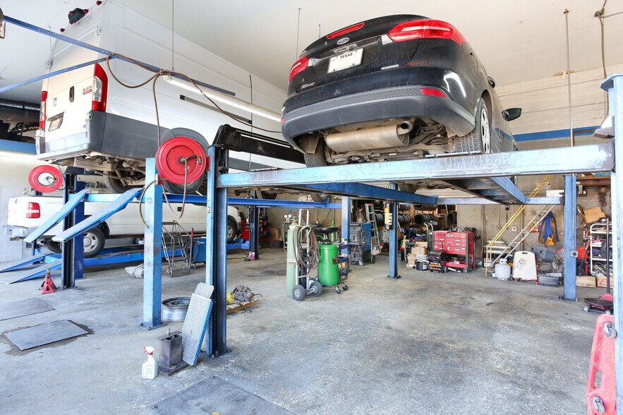 More Photos Of , San Antonio General Retail For Sale