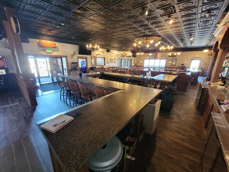 More Photos Of 5555 N Clark St, Monroe Center Restaurant For Sale