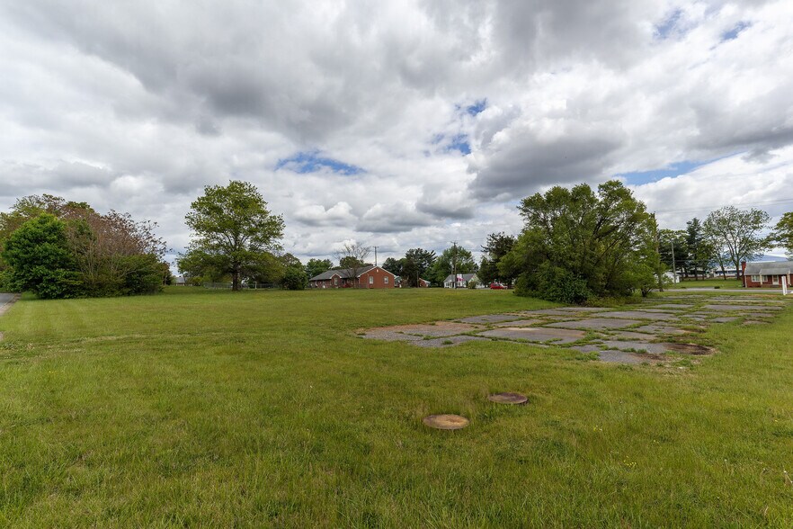 More Photos Of 3318 Stuarts Draft Hwy, Stuarts Draft Land For Sale