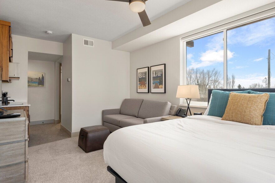 More Photos Of 45 E 150 S, Garden City Apartments For Sale