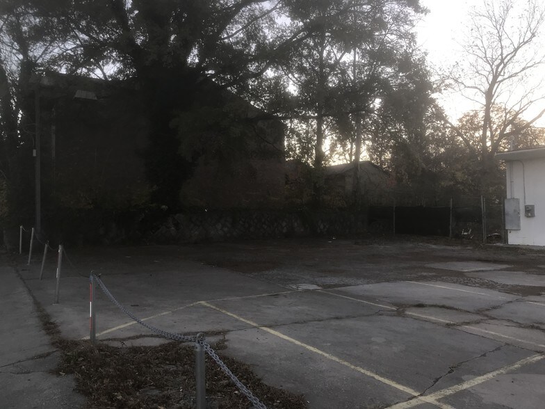 More Photos Of 669 Pryor St, Atlanta General Retail For Sale