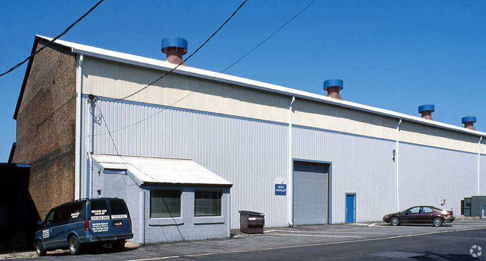 Primary Photo Of 2301 Duss Ave, Ambridge Warehouse For Lease